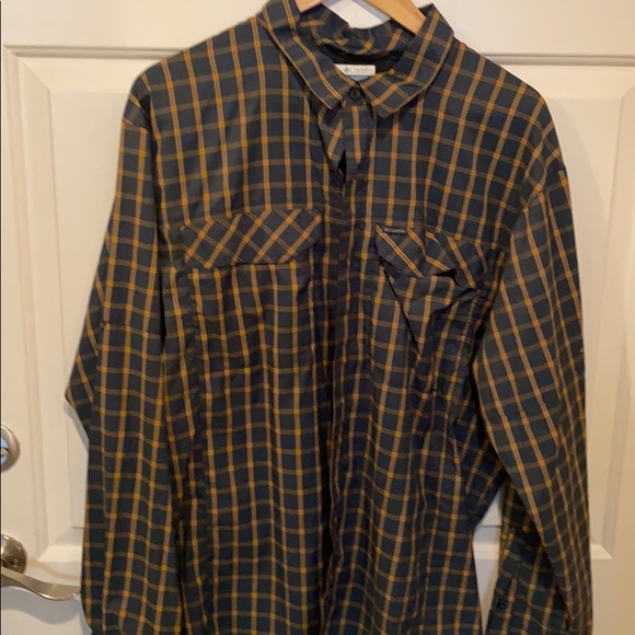 Columbia fishing button up - Picture 1 of 3